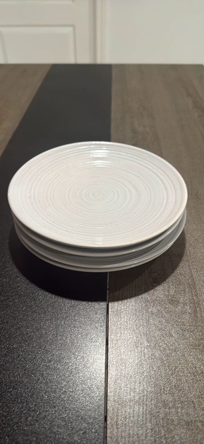 16 piece White Ceramic Bowls/plates/mugs - photo 5