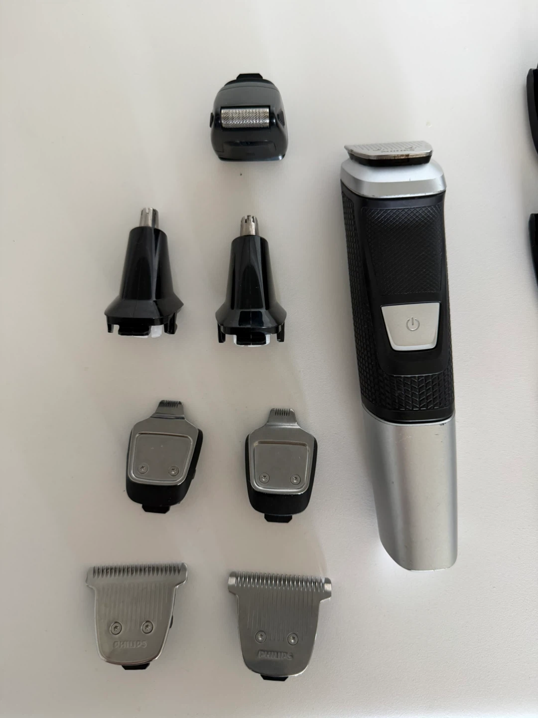 Philips MG5750 Multi Groomer with Attachments - photo 3