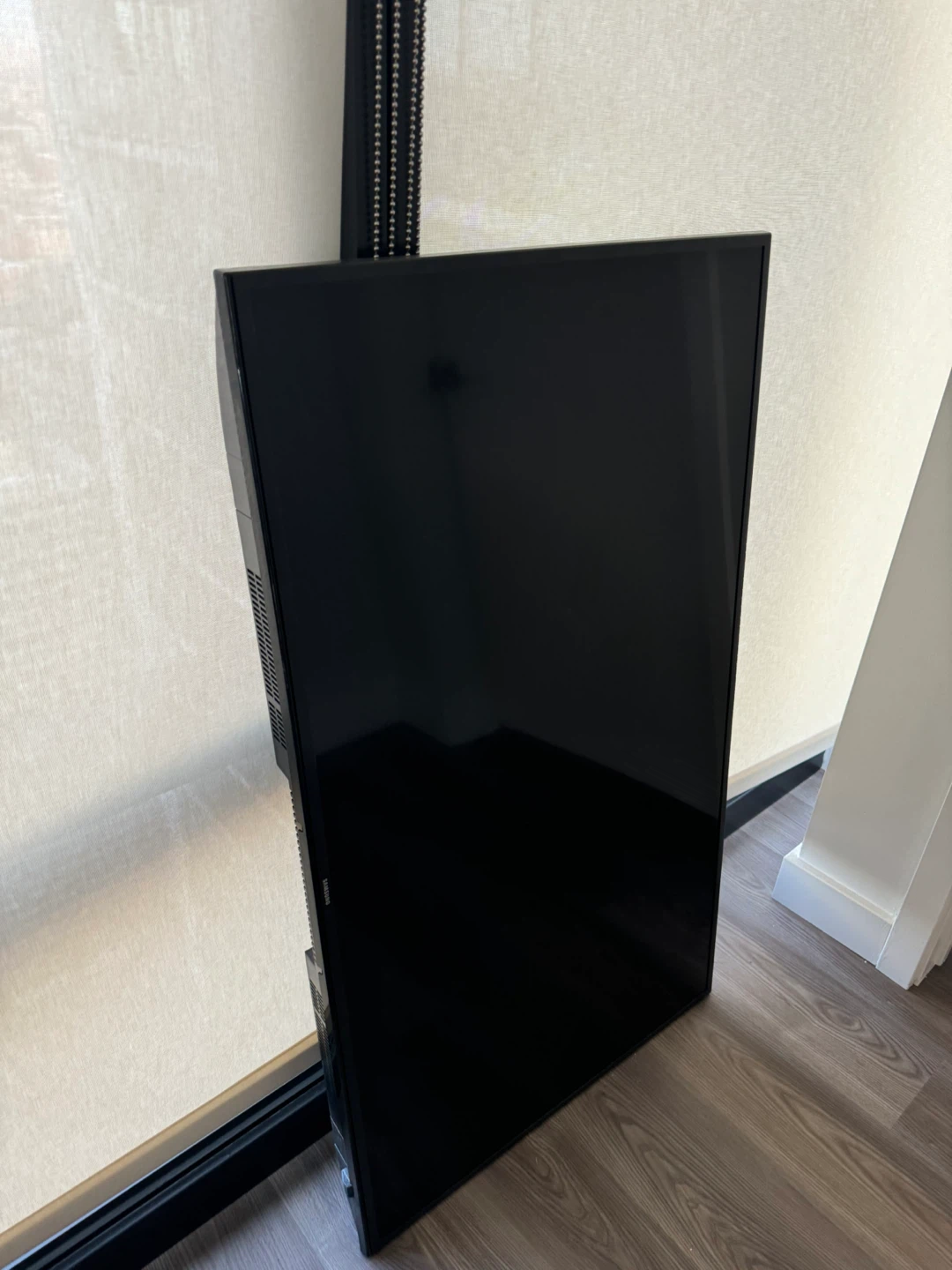 Samsung 43-inch Smart TV