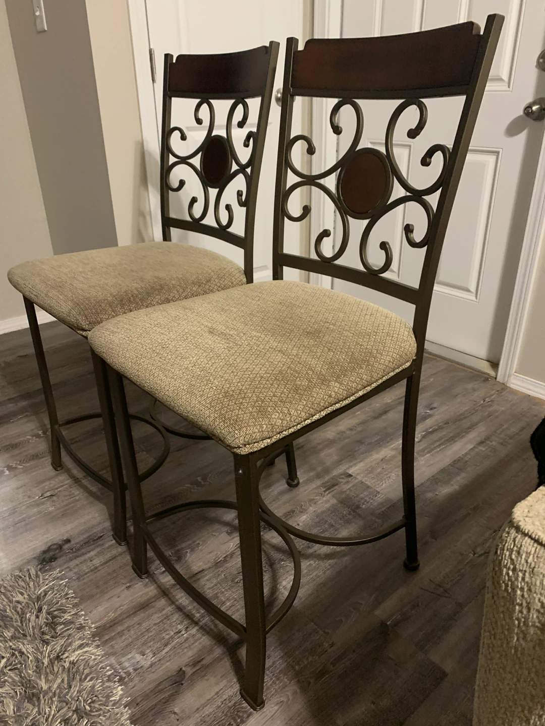 Set of 2 Bar Stools with Upholstered Seats