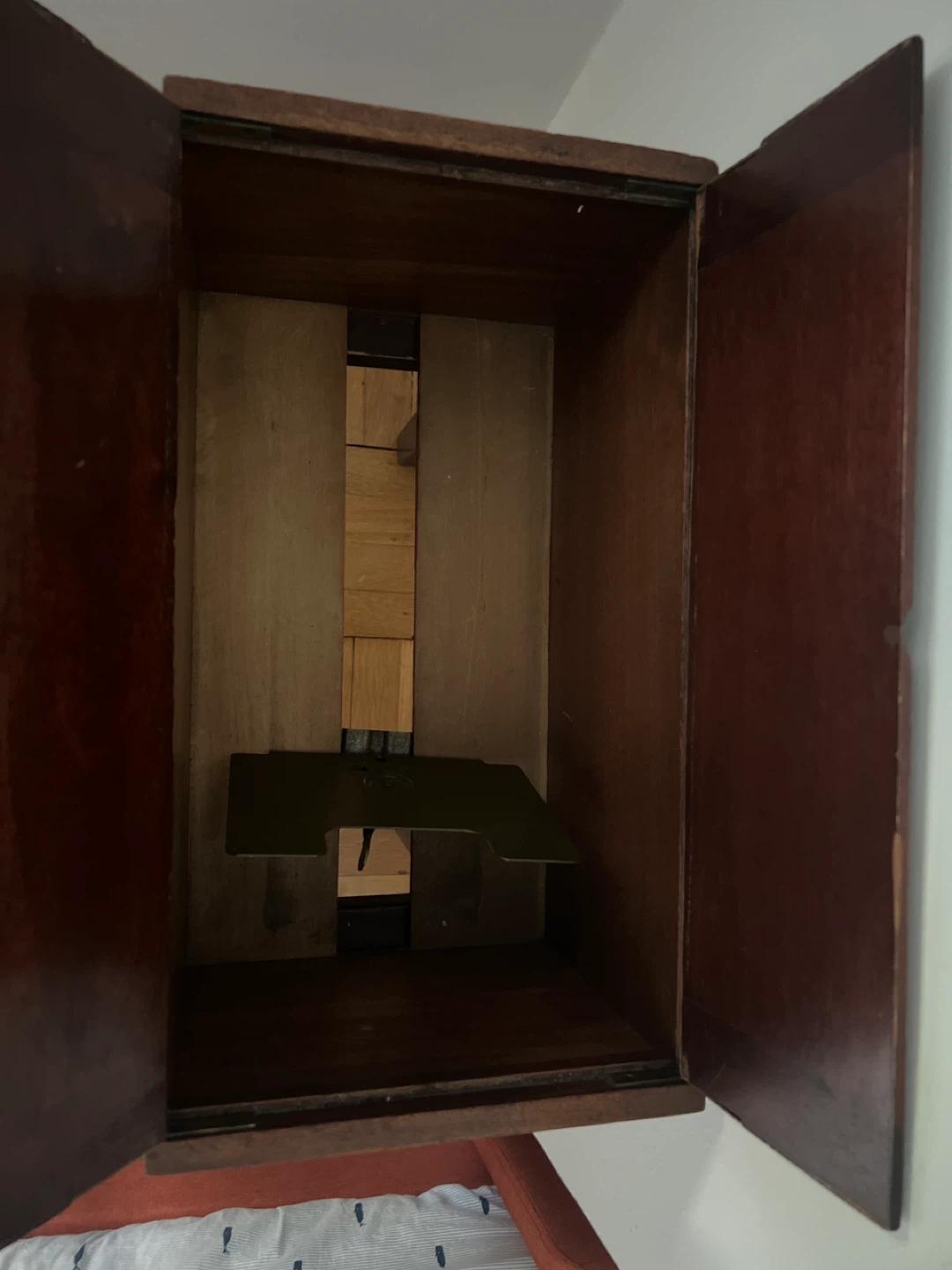 Vintage Wooden Chest Stand - photo 2