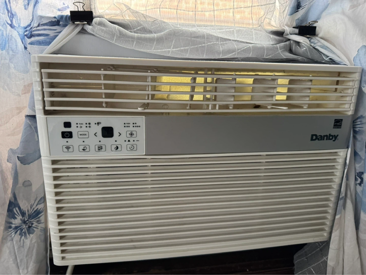 Danby Window Air Conditioner - photo 3