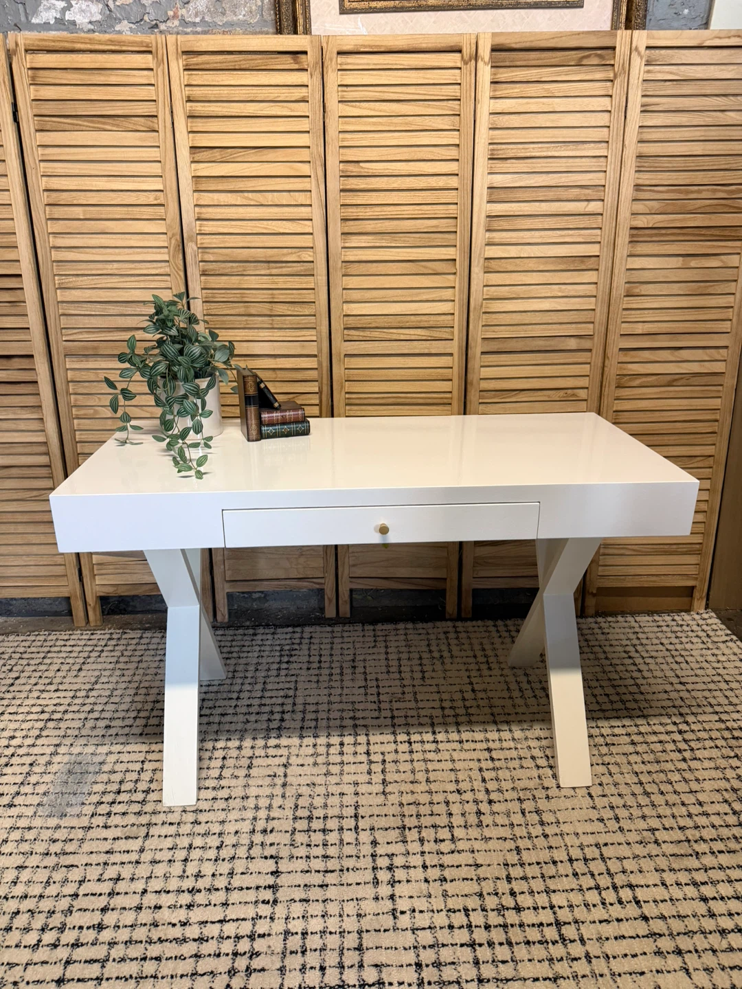 World Market Desk