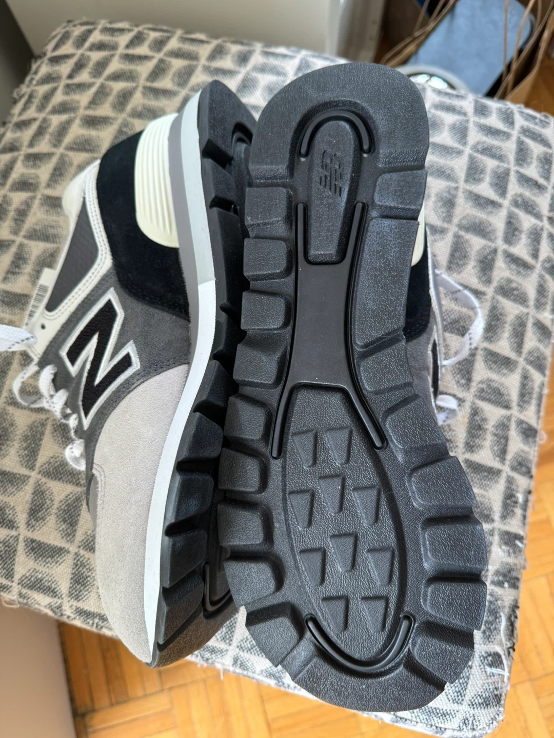 New Balance 574 Grey/White Running Shoes - photo 3