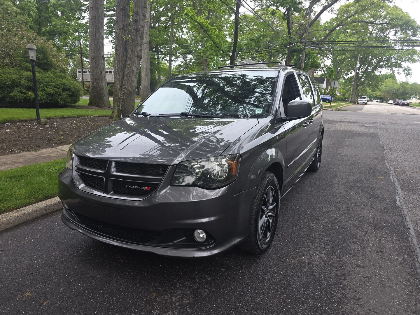 2016 Dodge Grand Caravan SXT, Stow & Go Clean, NEG
