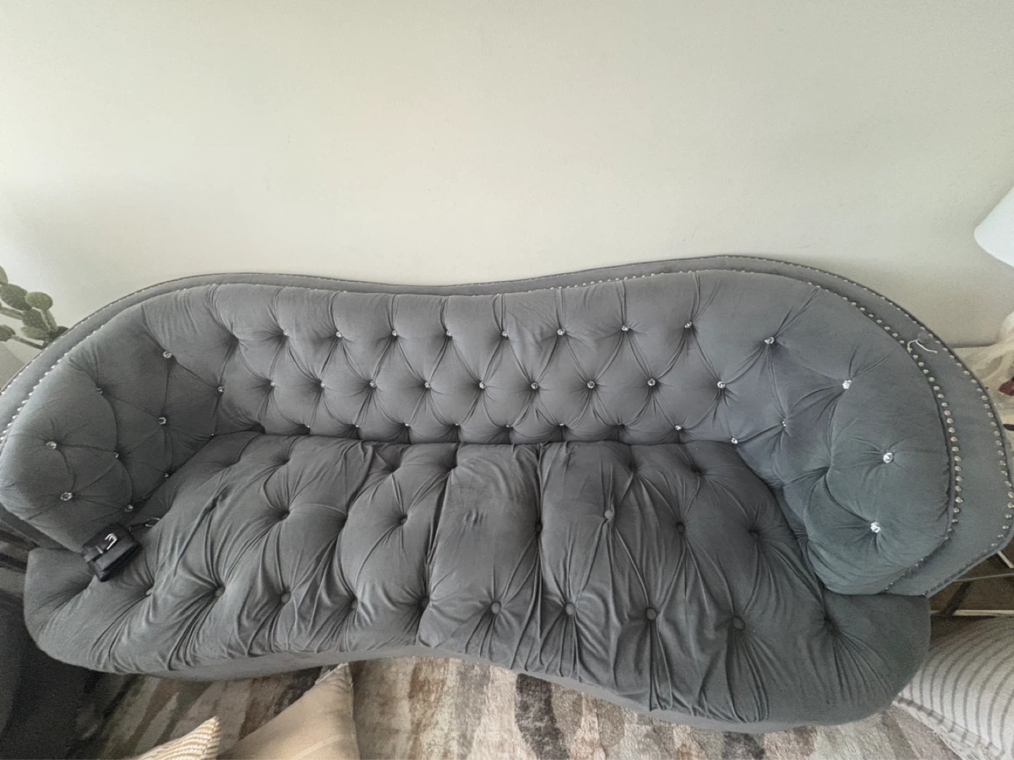 Grey Tufted Loveseat Sofa - photo 2