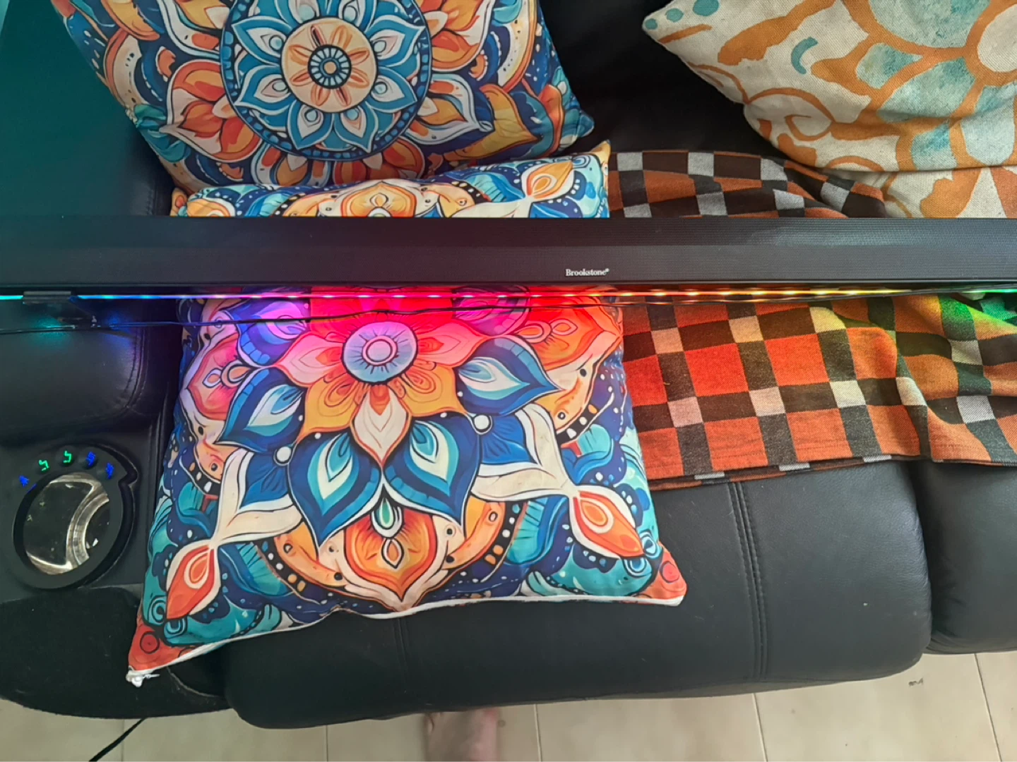 Brookstone Soundbar with RGB Lighting - photo 4