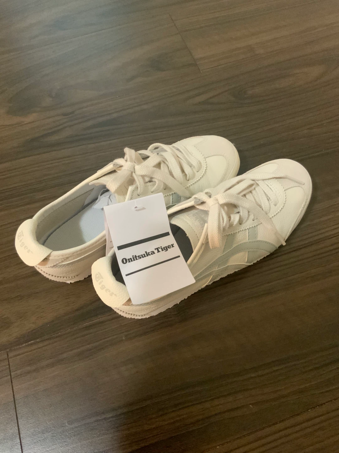 Onitsuka Tiger Cream Sneakers