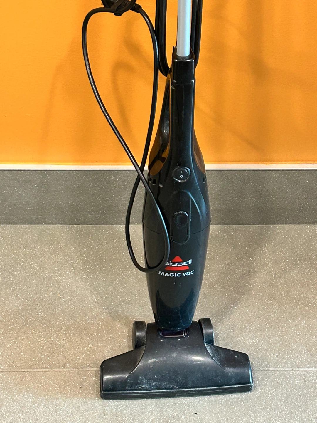 Bissell Magic Vac Stick Vacuum - photo 2