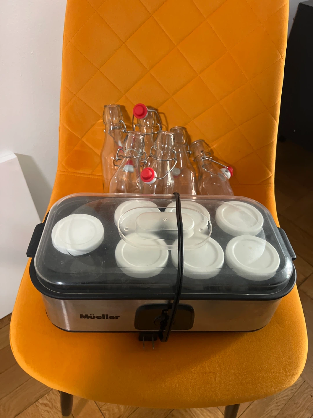 Mueller Yogurt Maker with 7 Glass Bottles