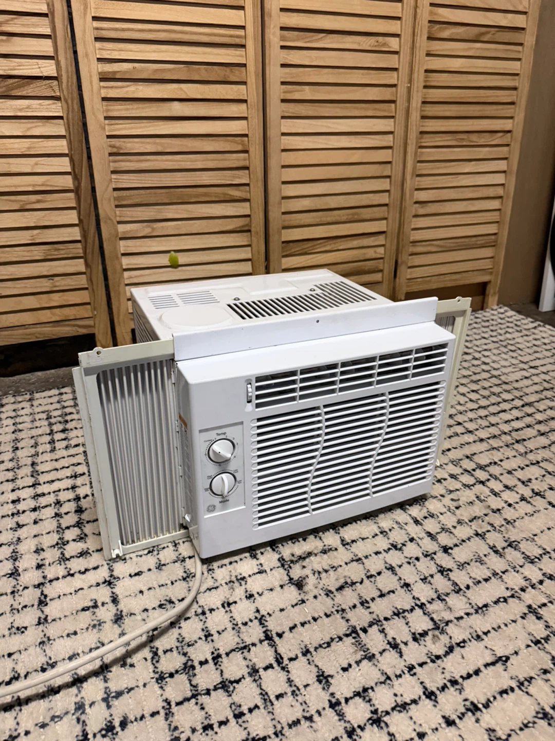 Window Air Conditioner - photo 2