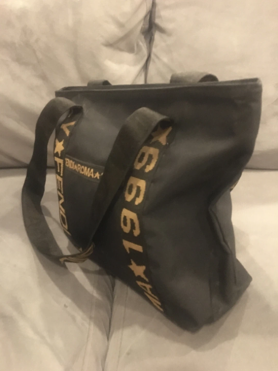 Sac fourre-tout Fendi noir - photo 5