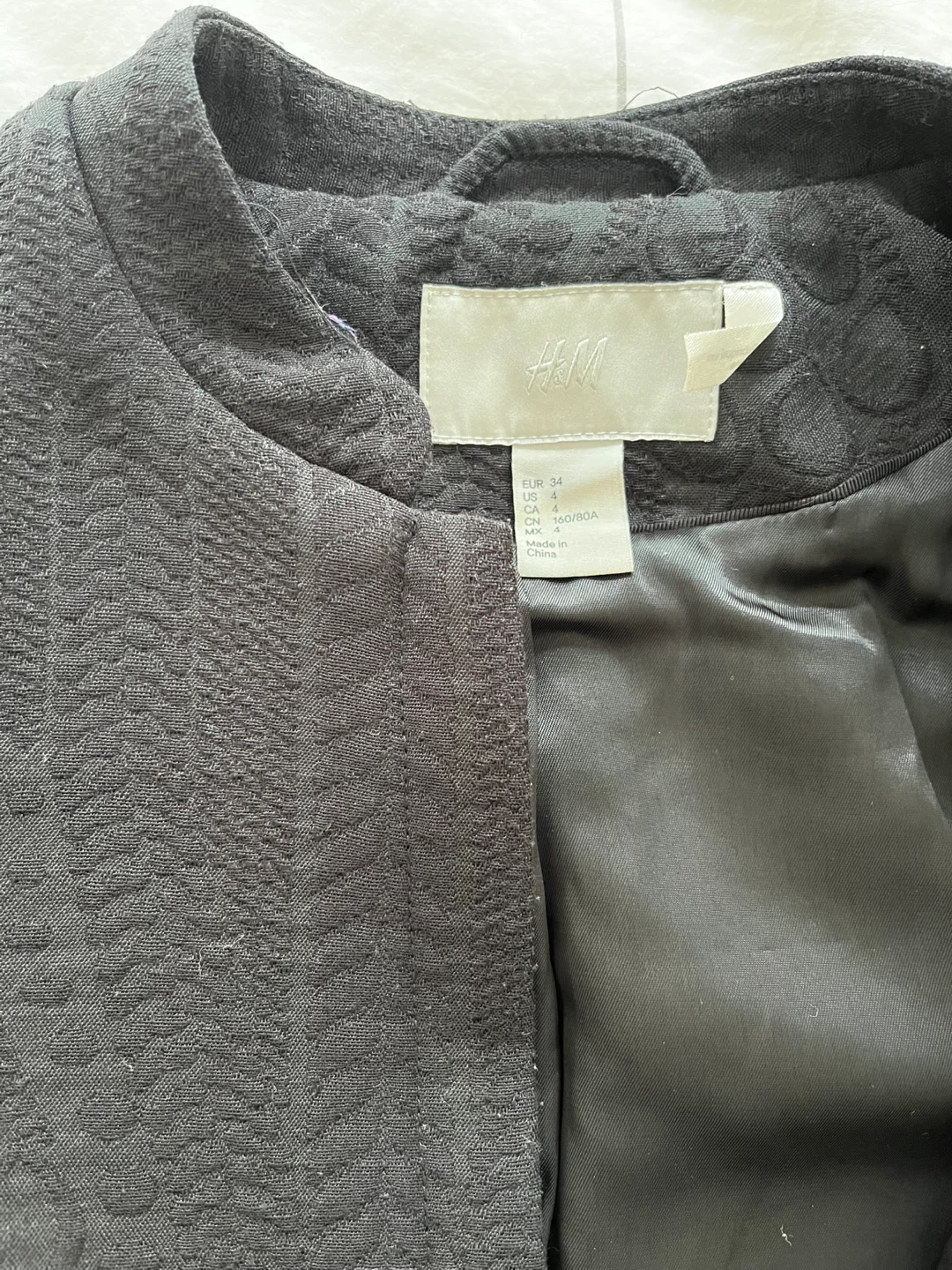 H&M Black Textured Cropped Jacket - photo 2
