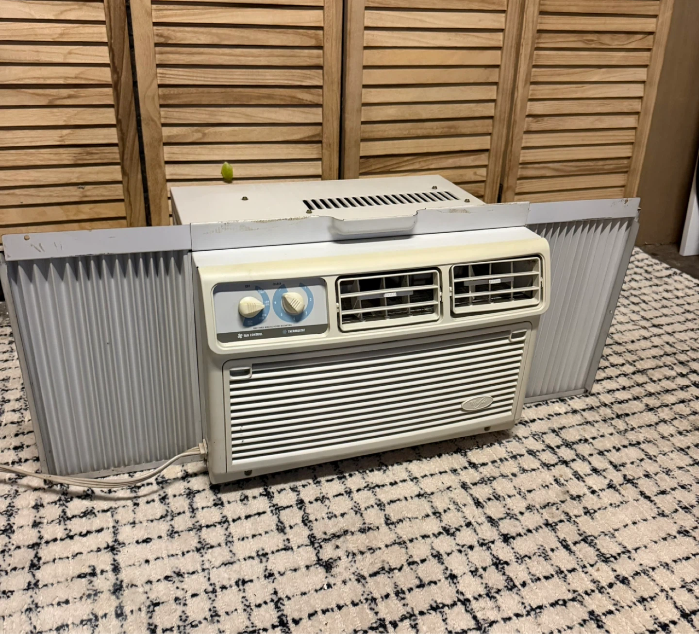 Window Air Conditioner - photo 2
