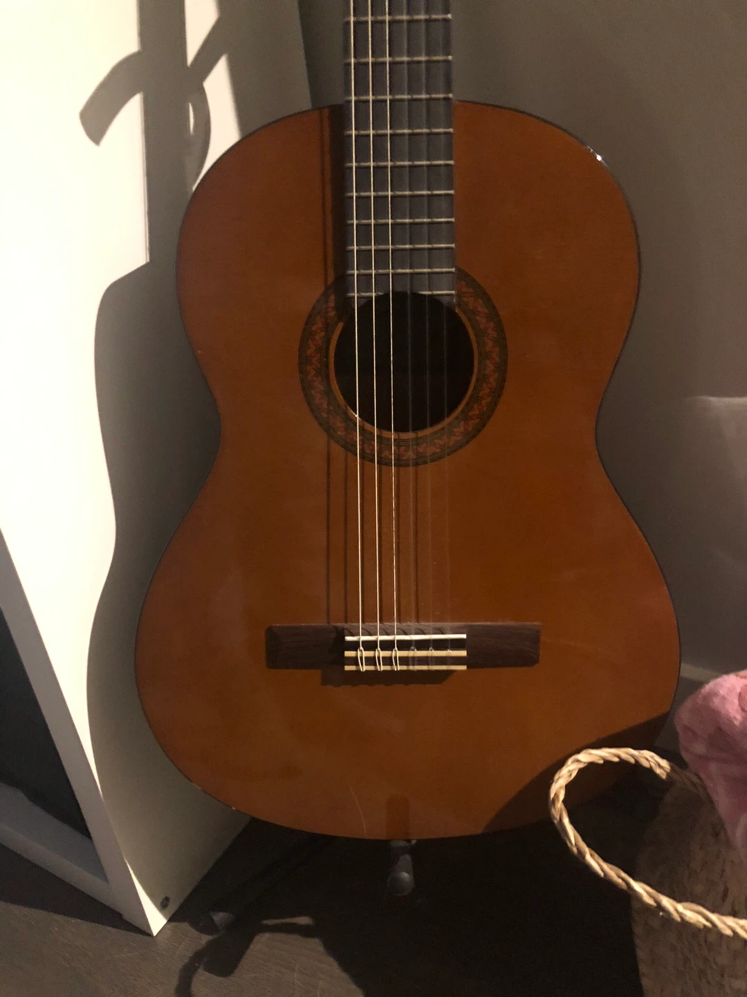 C40 Yamaha Classical Guitar with Gig Bag & Stand - photo 2