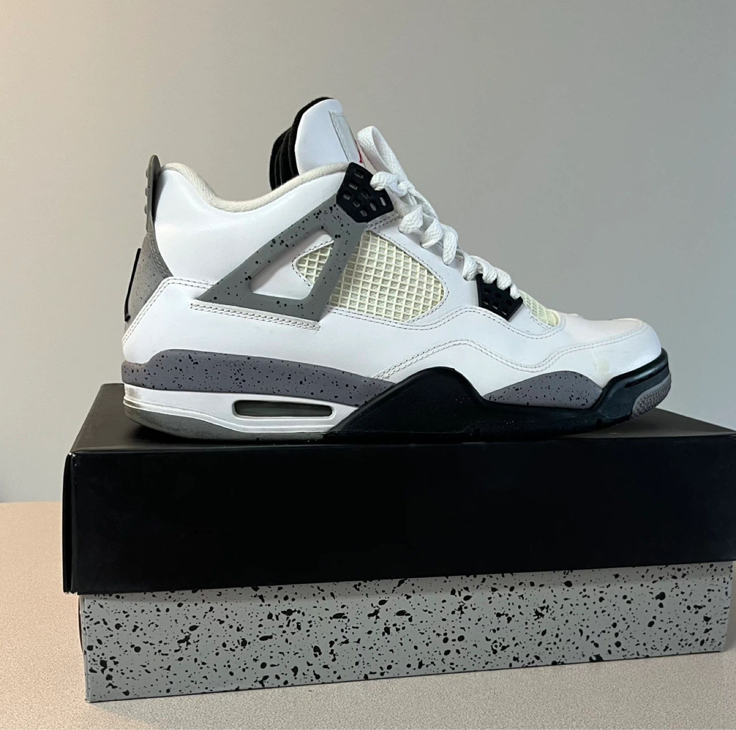 Air Jordan 4 White Cement