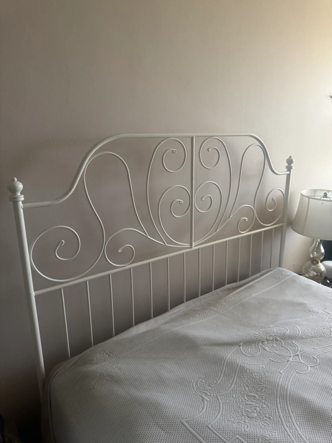 White Metal Headboard $100 - photo 2