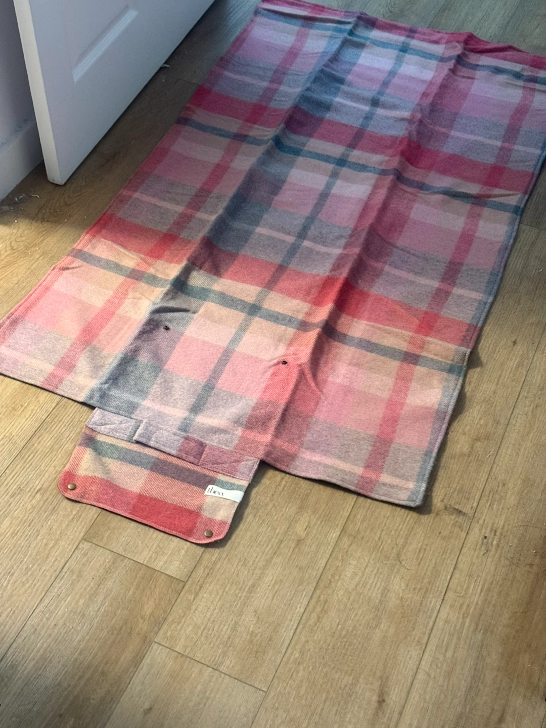 Lightweight Foldable Picnic Mat - photo 2