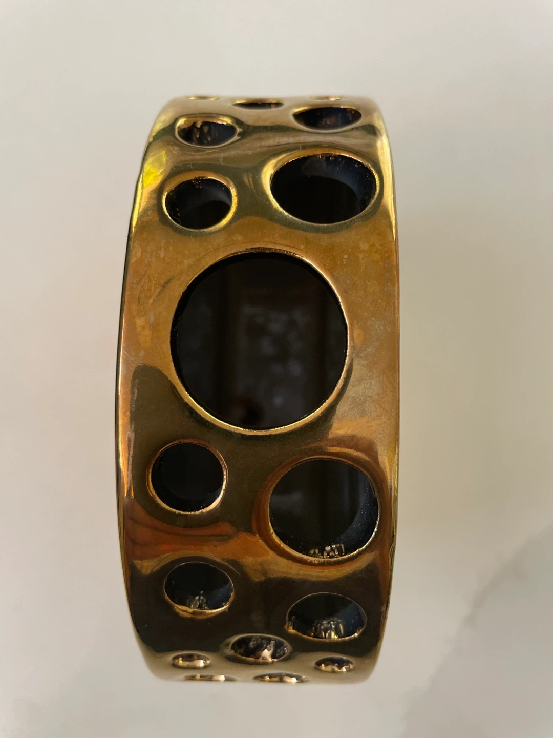 Gold coloured vase, rounded - photo 4