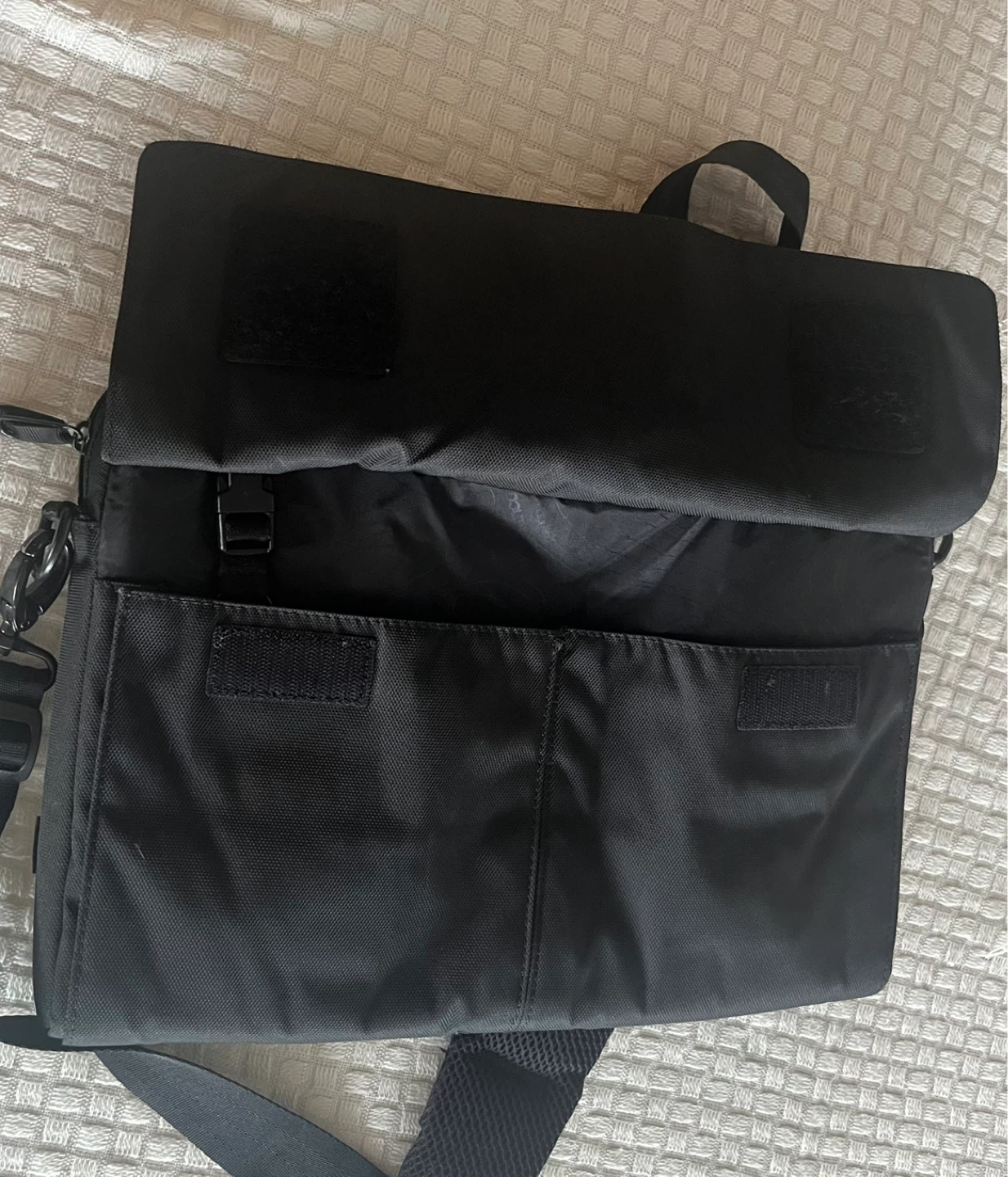 Incase Black Laptop Bag - photo 2