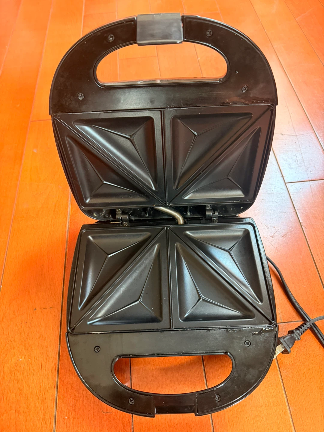 Hamilton Beach Sandwich Maker - photo 2