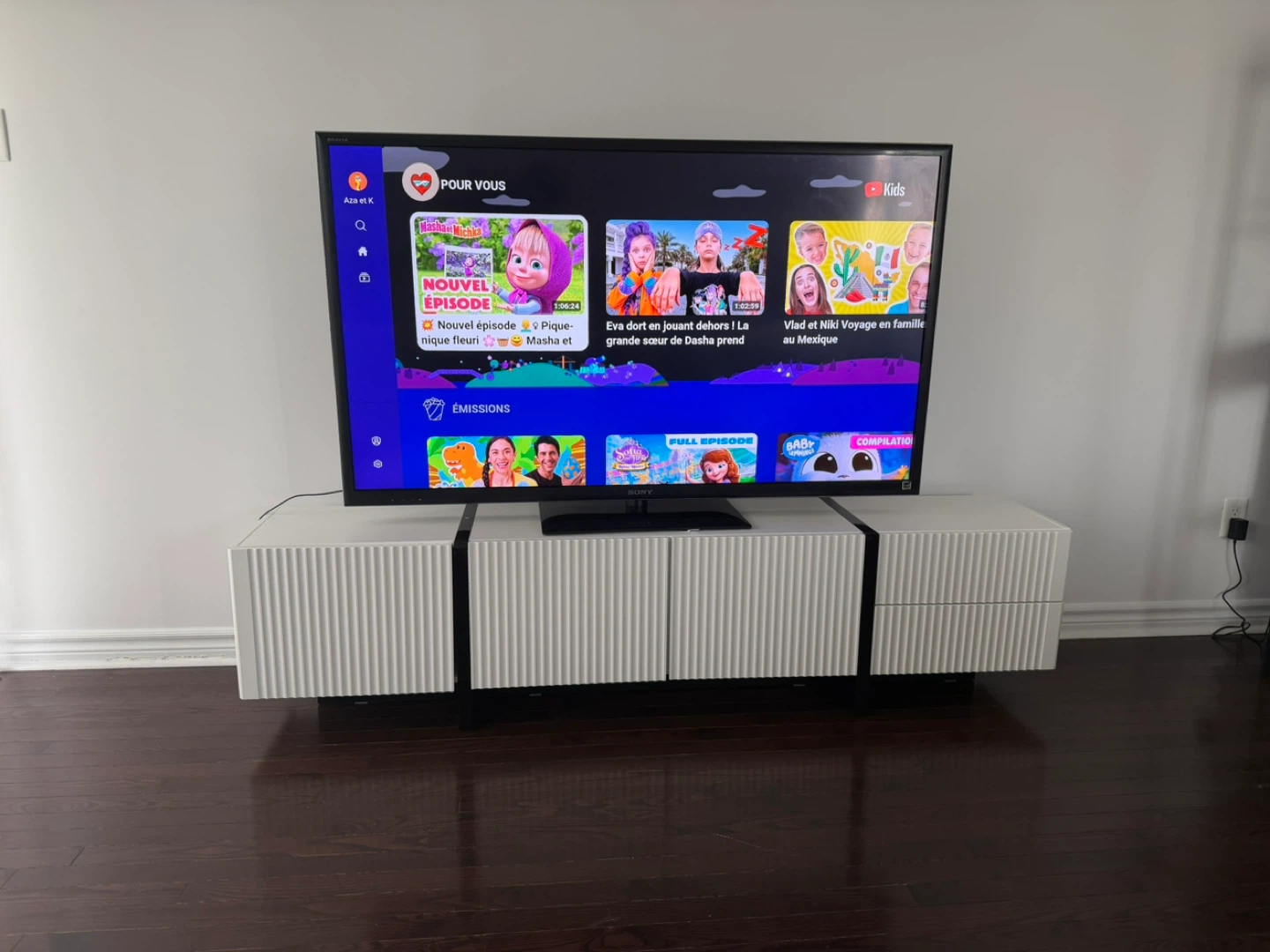 Sony Television - photo 2