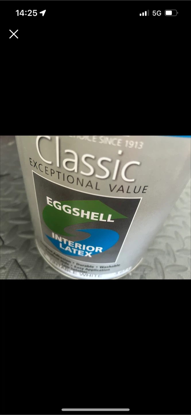Light green, Classique Eggshell Paint - photo 2
