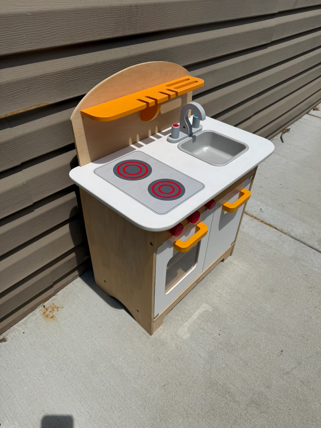 Hape Wooden Play Kitchen - photo 2