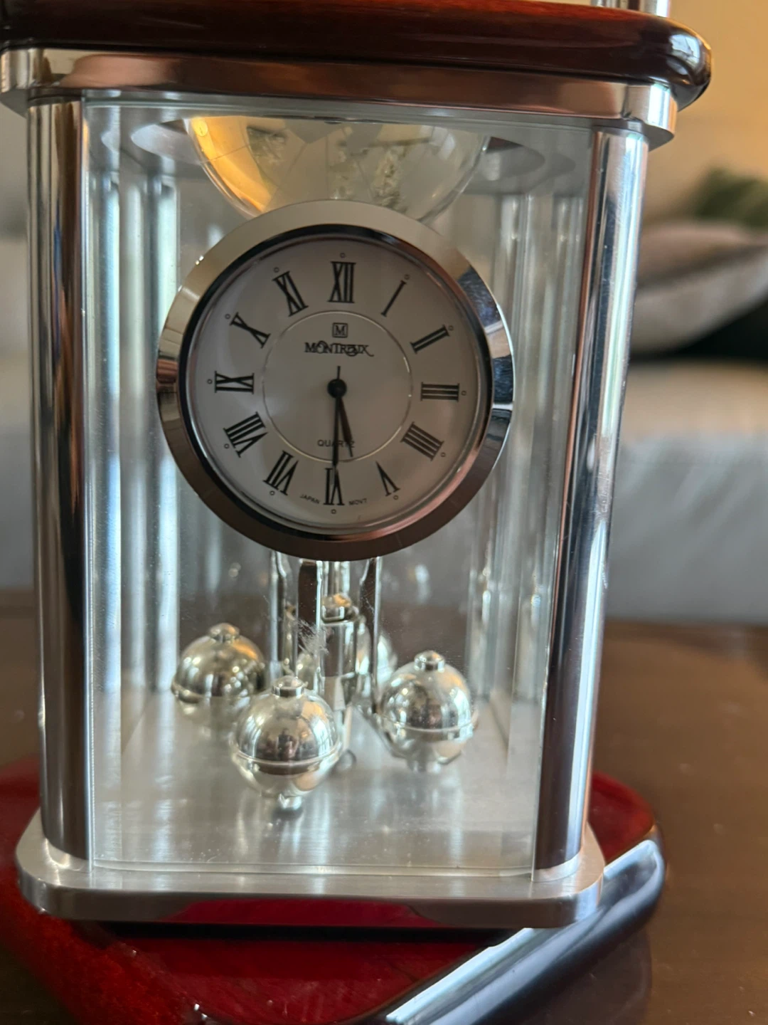 Montreaux Quartz Clock with Globe - photo 2