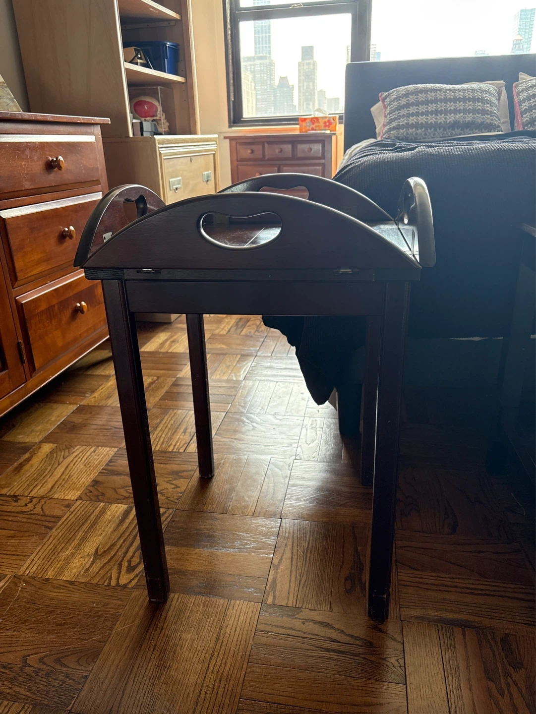 Set of 2 Wooden TV Tray Tables with Handles - photo 3
