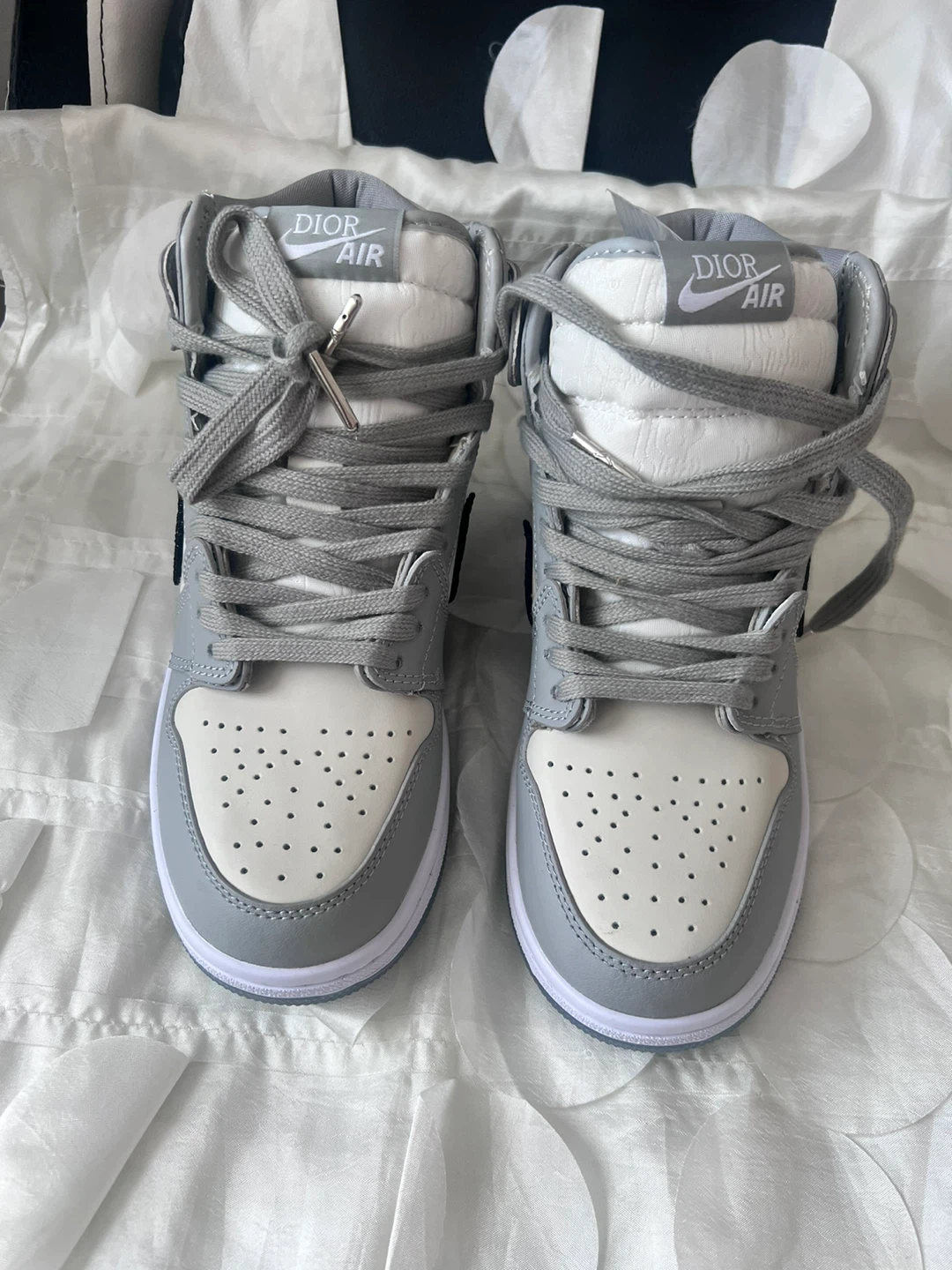 Air Jordan 1 High OG Dior inspired - photo 2