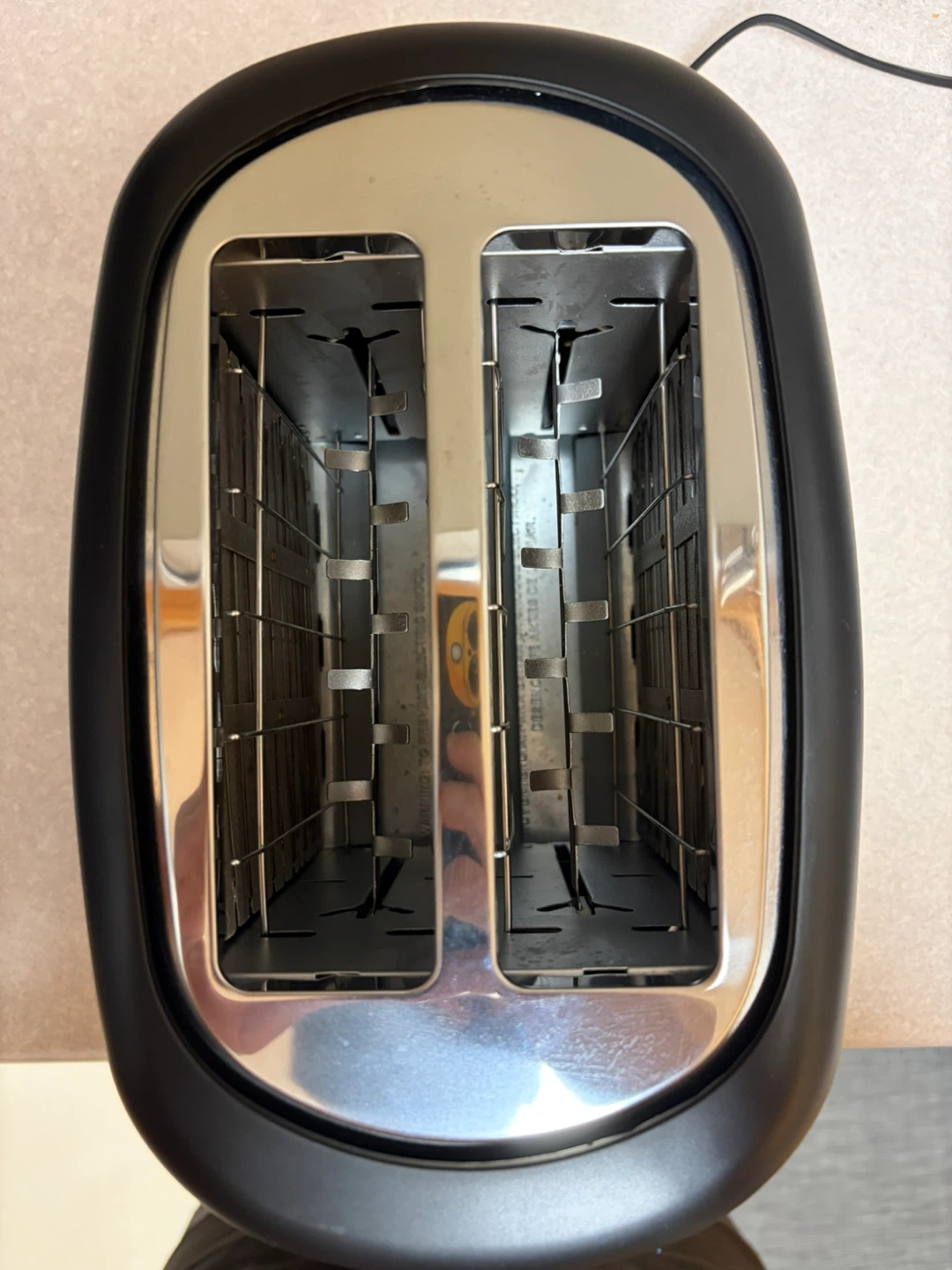 Midea 2-Slice Toaster - photo 3