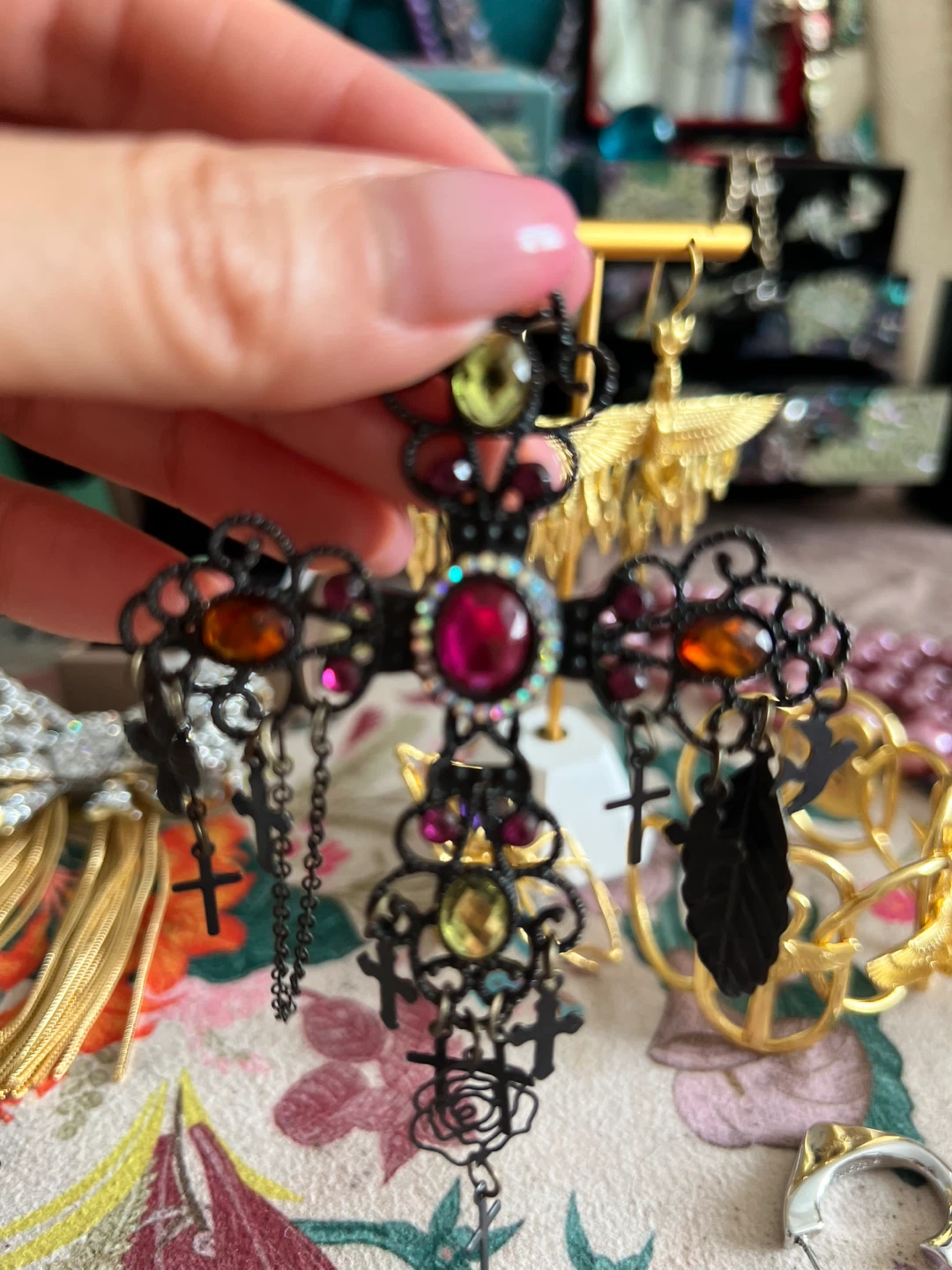 Assorted Brooch Lot