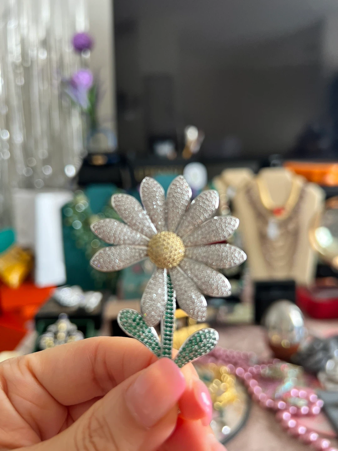Assorted Brooch Lot - photo 4
