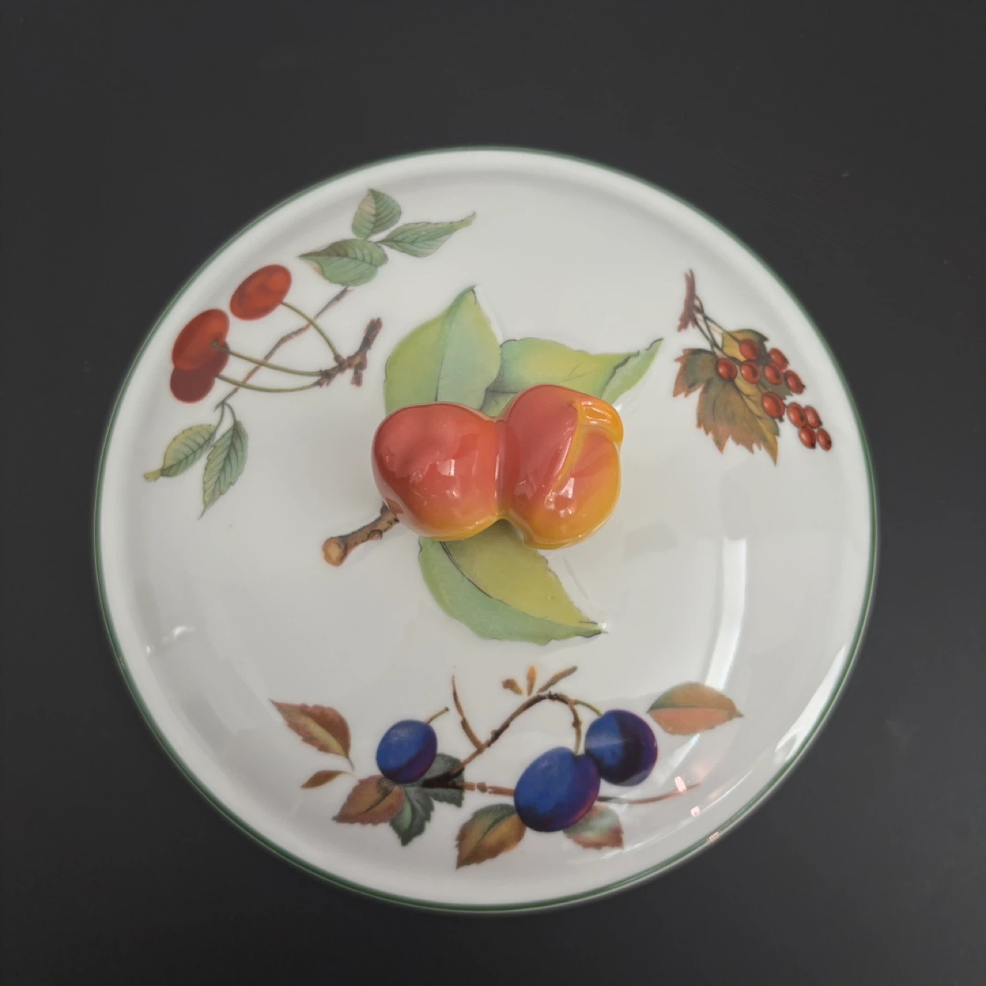 Royal Worcester Evesham Vale Casserole Dish - photo 5