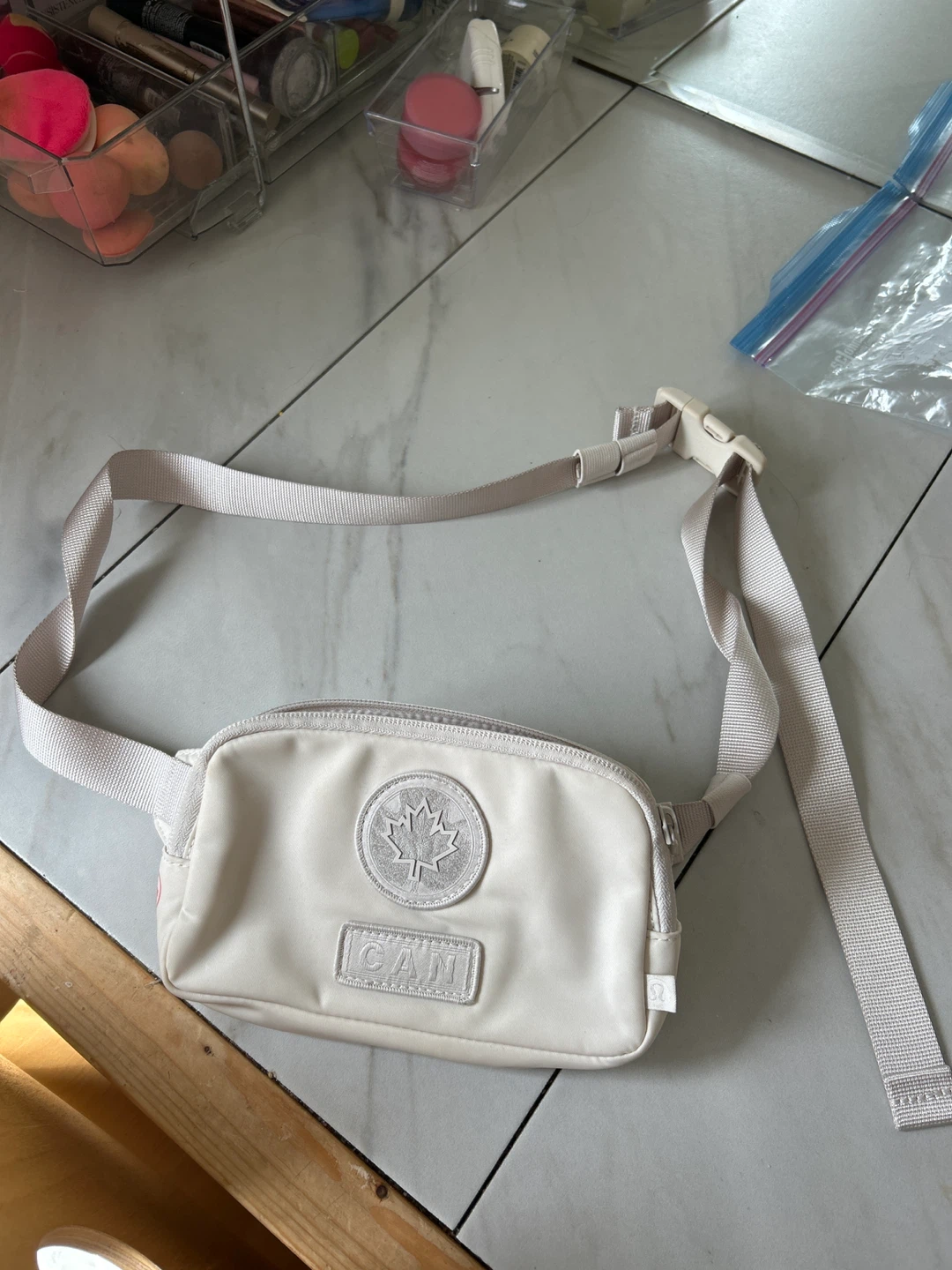 Lululemon Belt Bag - White /Olympic edition
