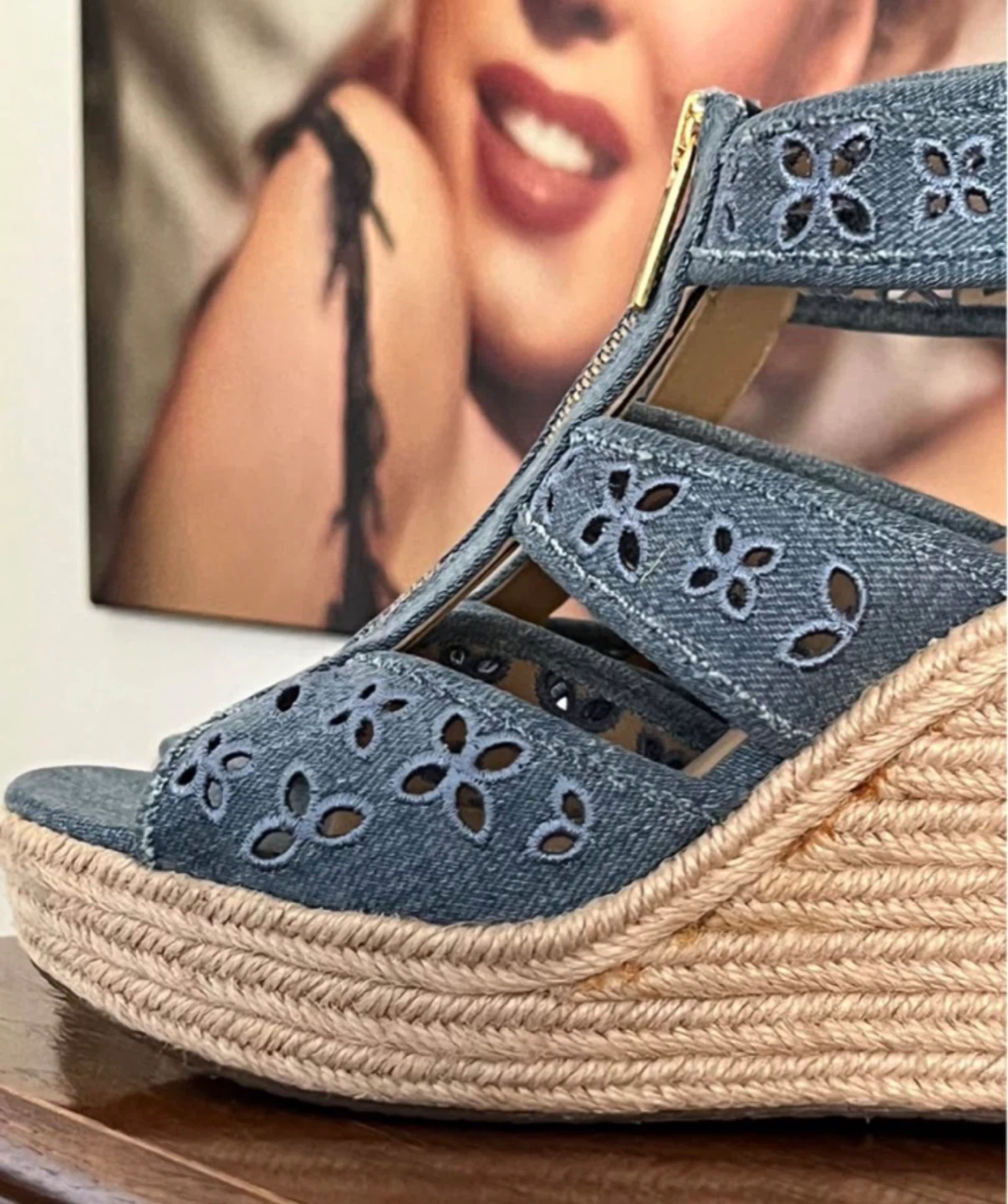 MICHAEL KORS Denim Wedge Sandals - photo 4