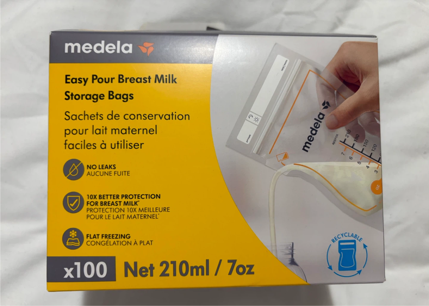 Medela Nursing pads and milk bags