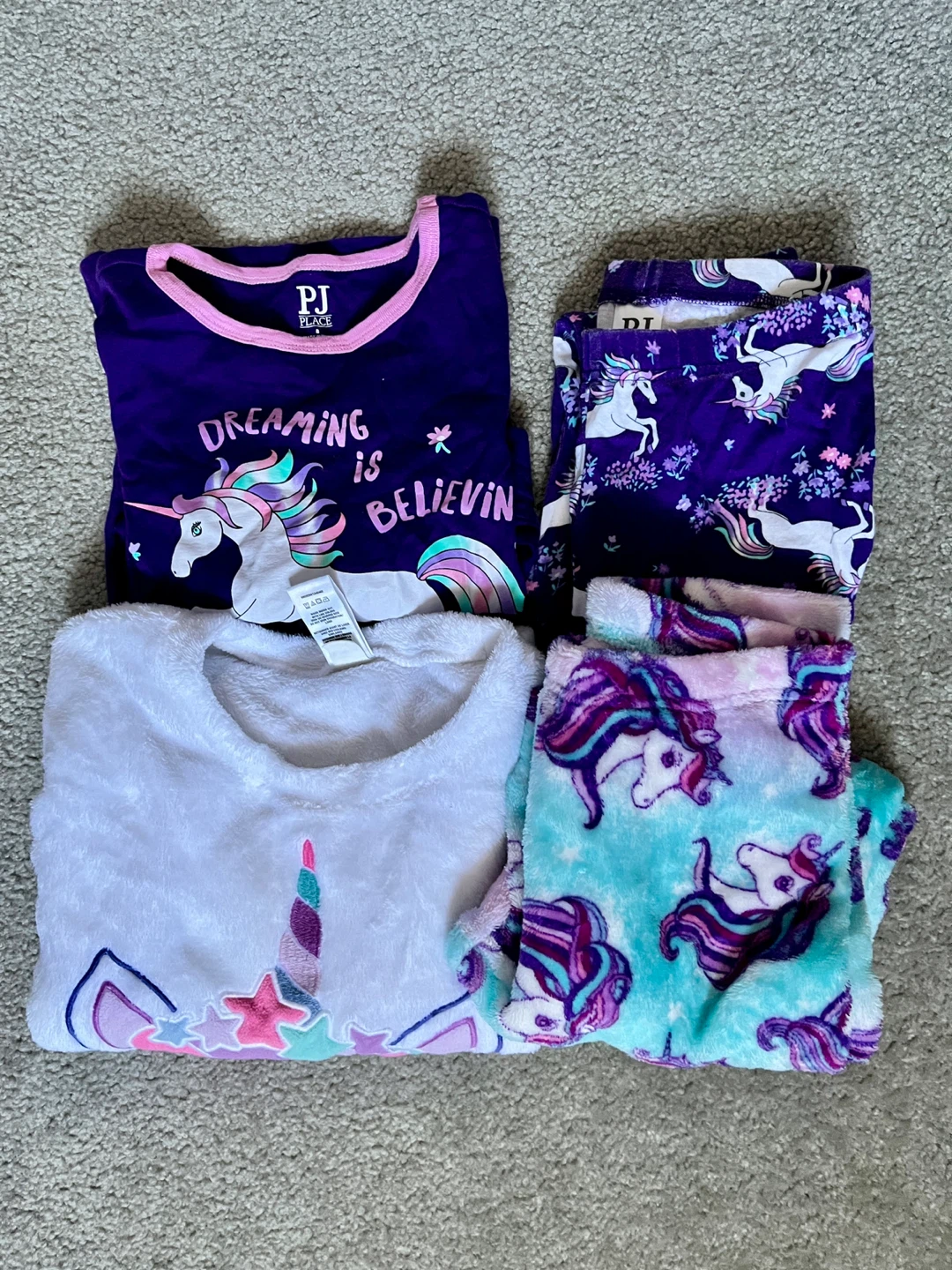 Set of two girls unicorn PJ size 7/8-used