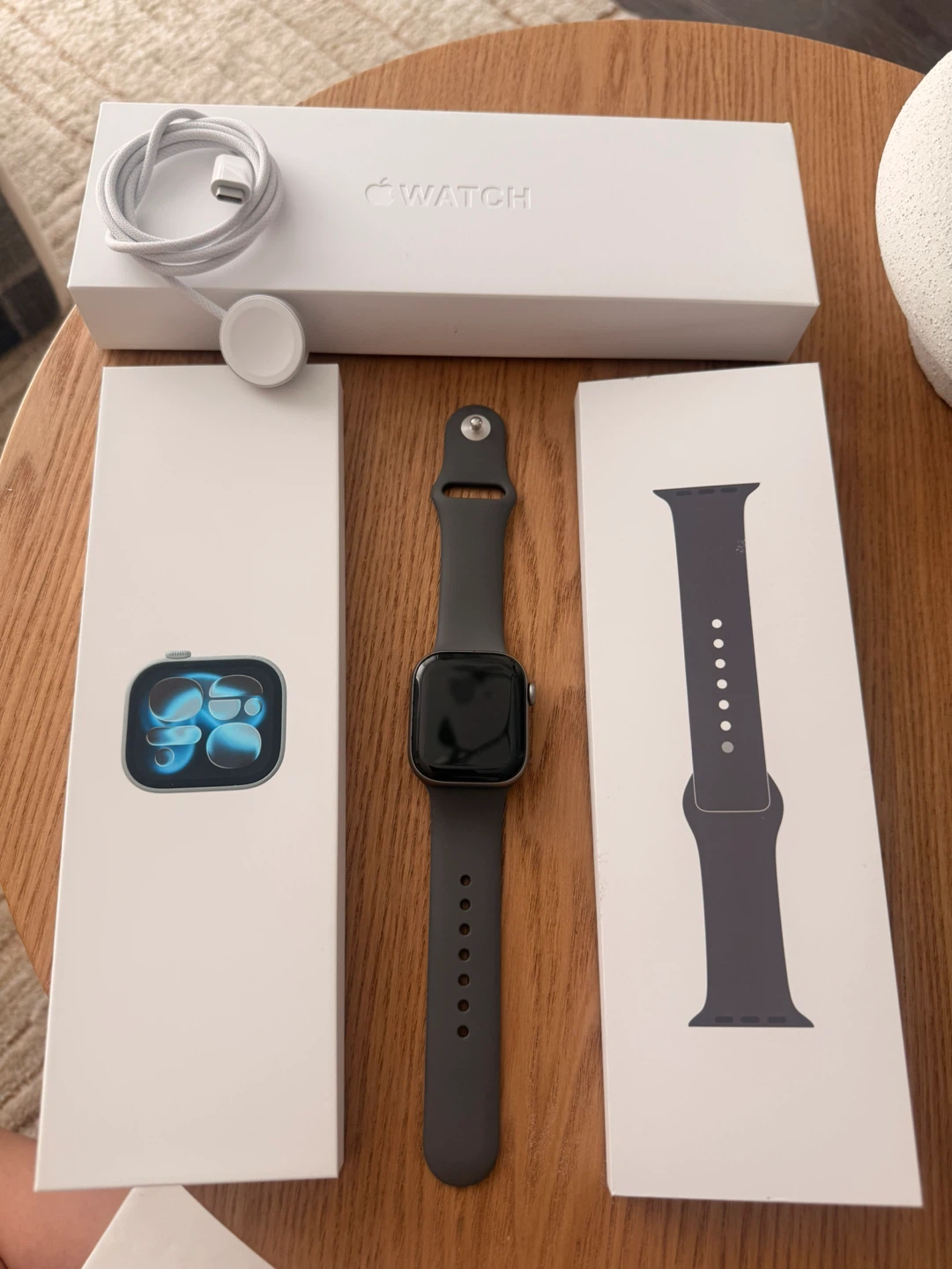 Apple Watch Series 11 42mm Aluminum Case - photo 2