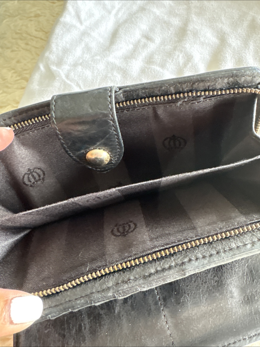 Juicy Couture Black Leather Wallet - photo 3