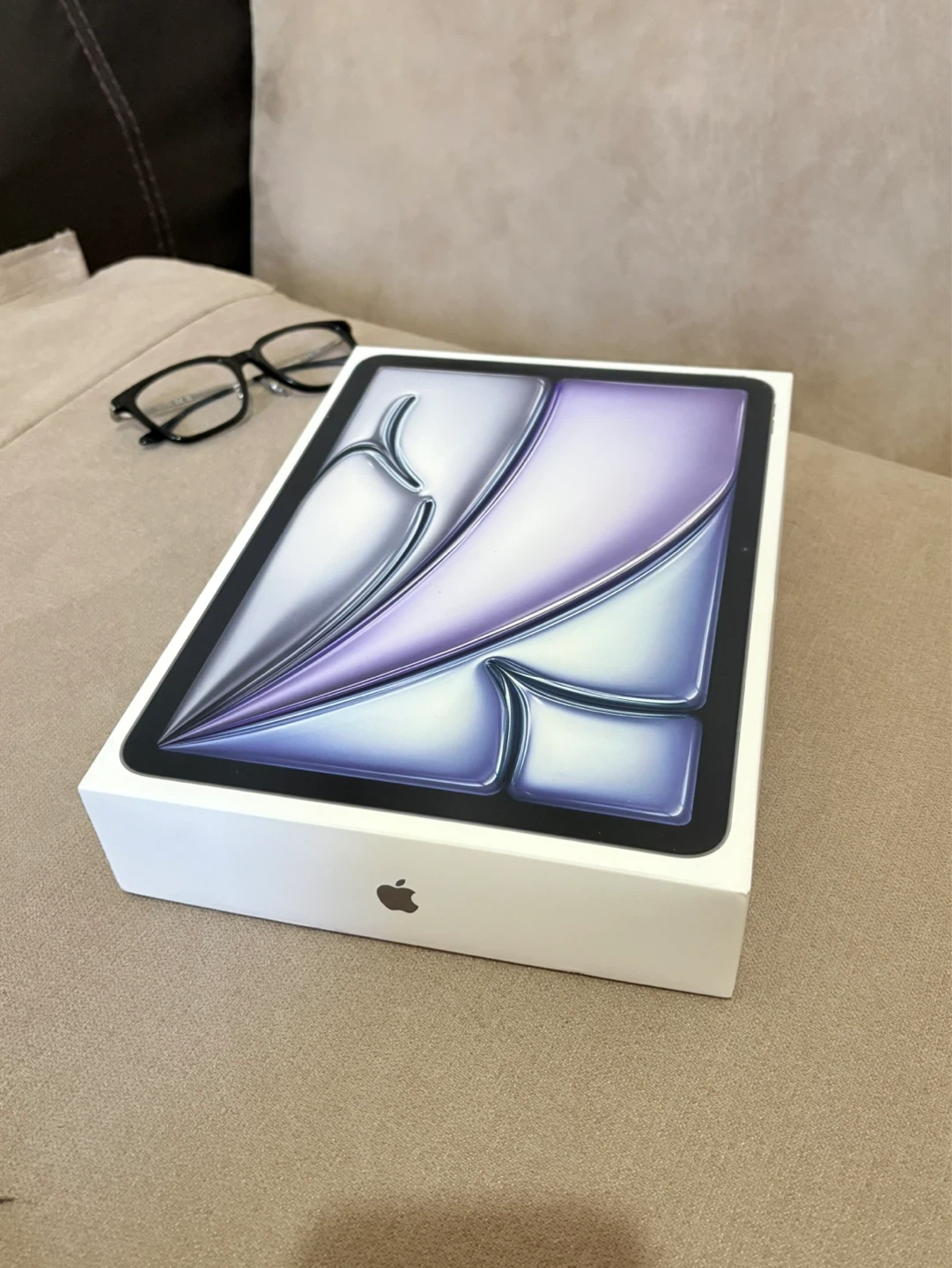 iPad Air 11-inch M3 w/ AppleCare