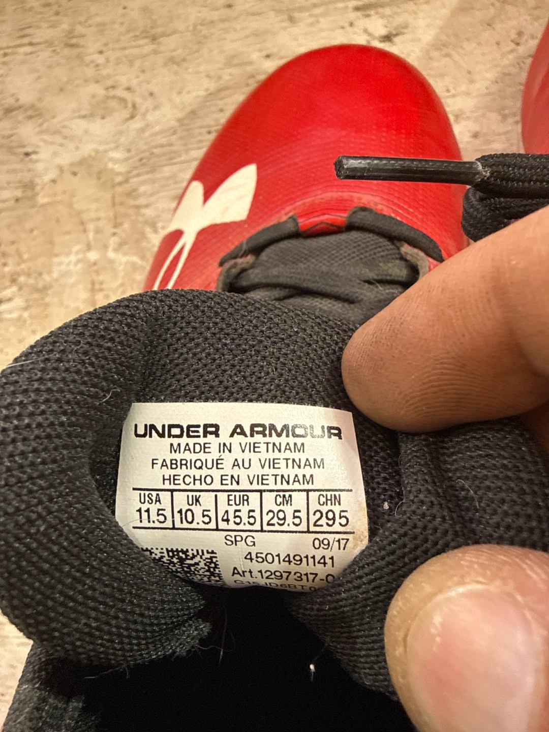 Under Armour Red baseball Cleats - photo 2