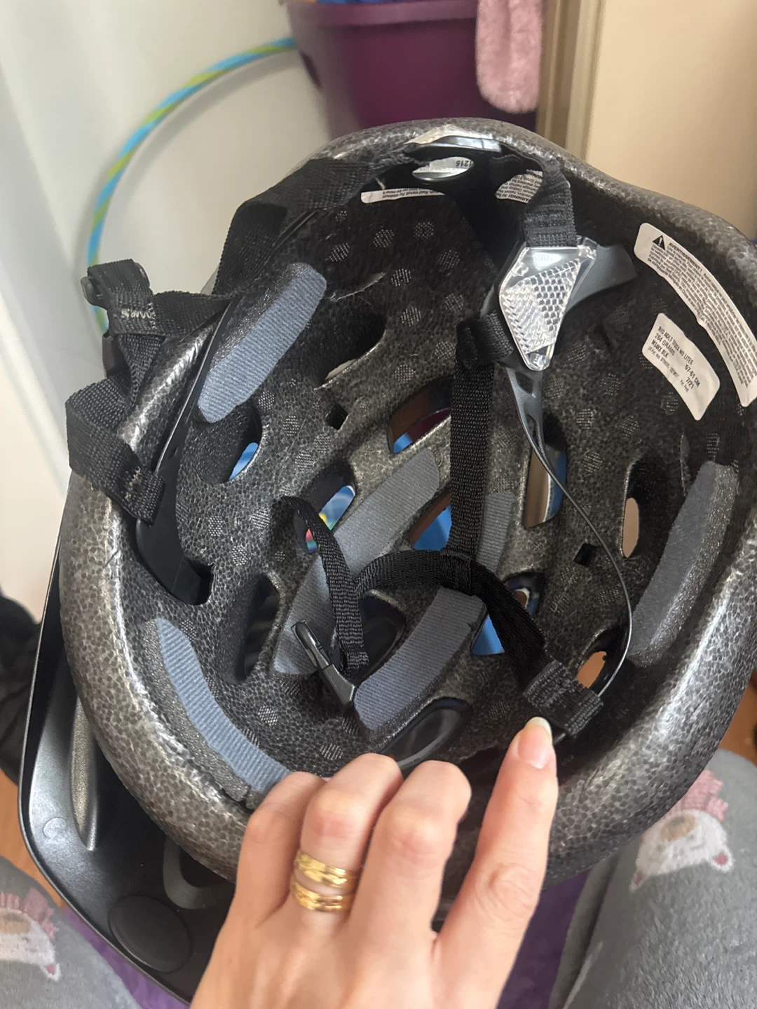 Bell Bicycle Helmet - photo 2