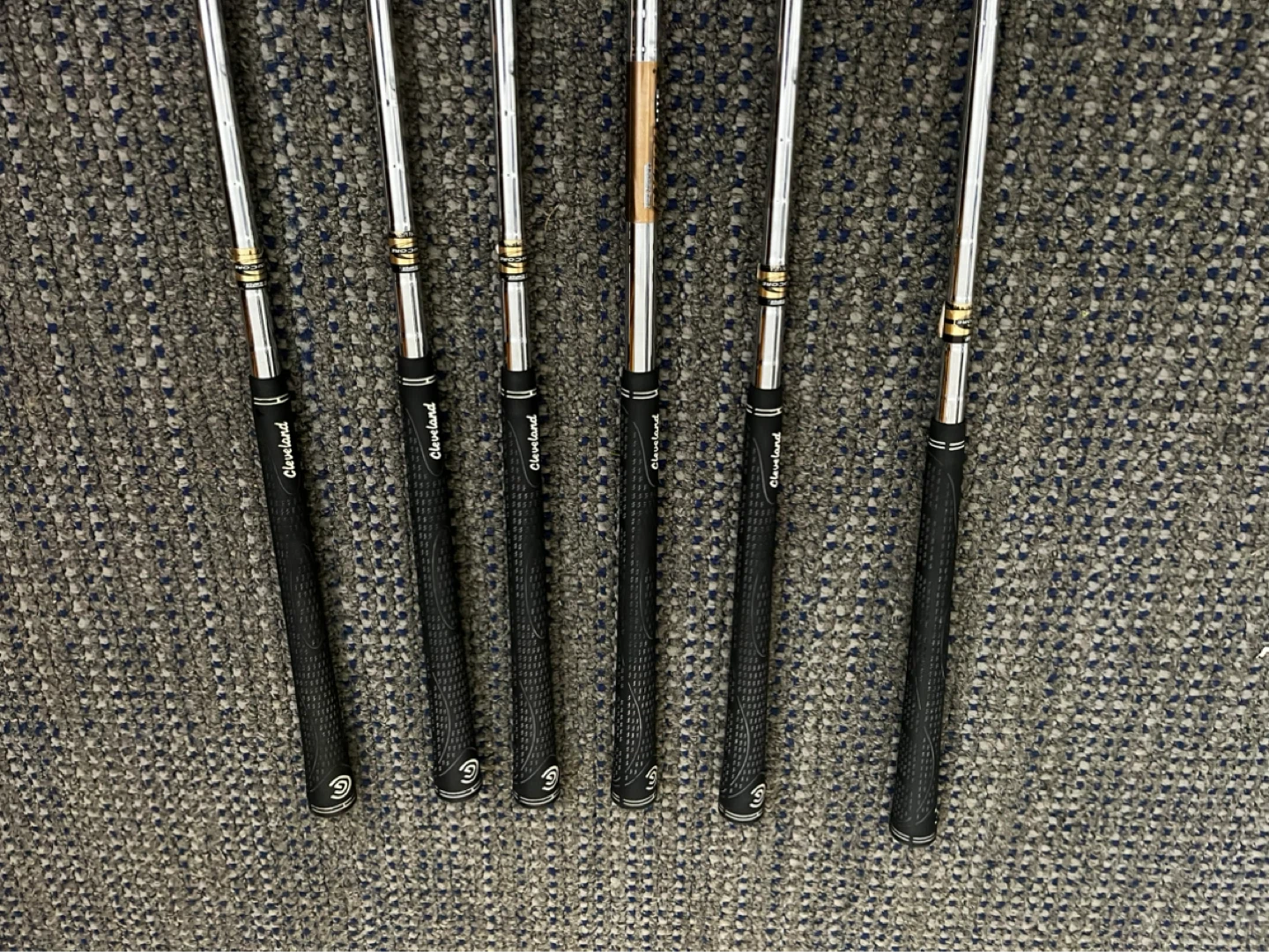 Cleveland Golf Tour Action TA5 Irons Set P-5 - photo 4