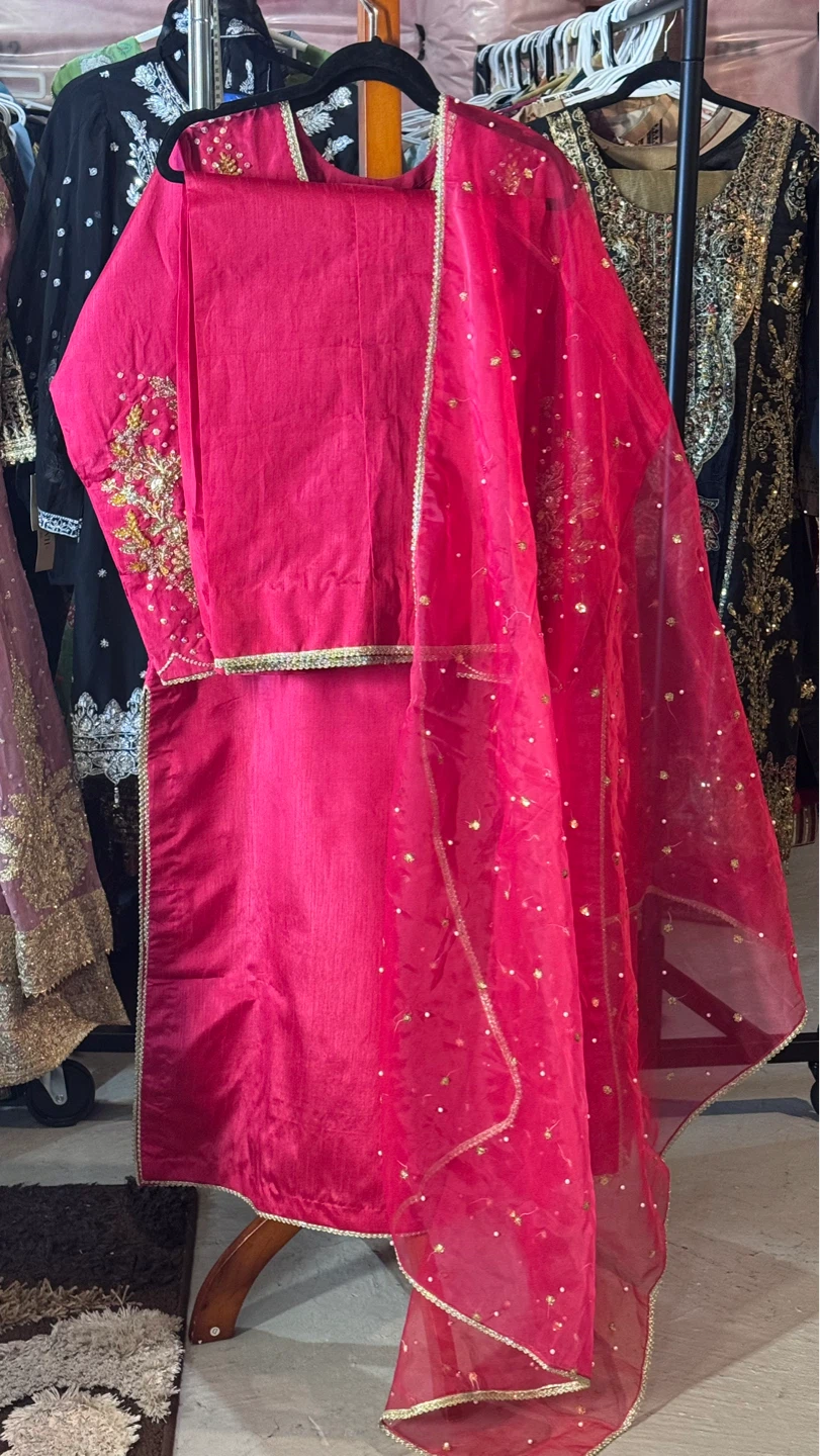 Women's Pink Embroidered 3-Piece Suit with Dupatta - photo 4