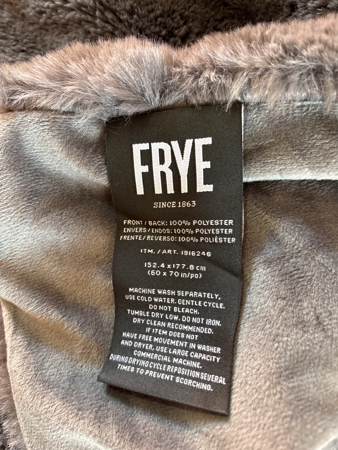 NWOT FRYE Faux Fur Throw Blanket 50x70 - photo 2