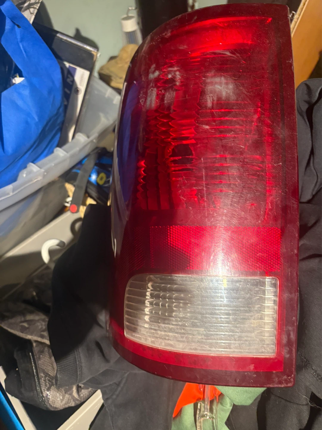 Chrysler Tail Light LH09DS 12V
