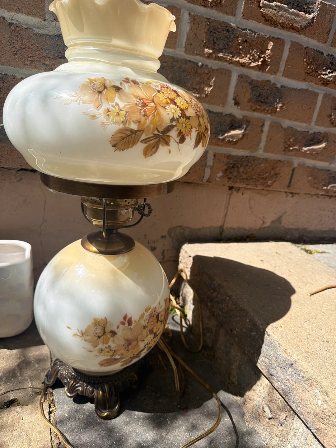 Vintage Floral Glass Table Lamp