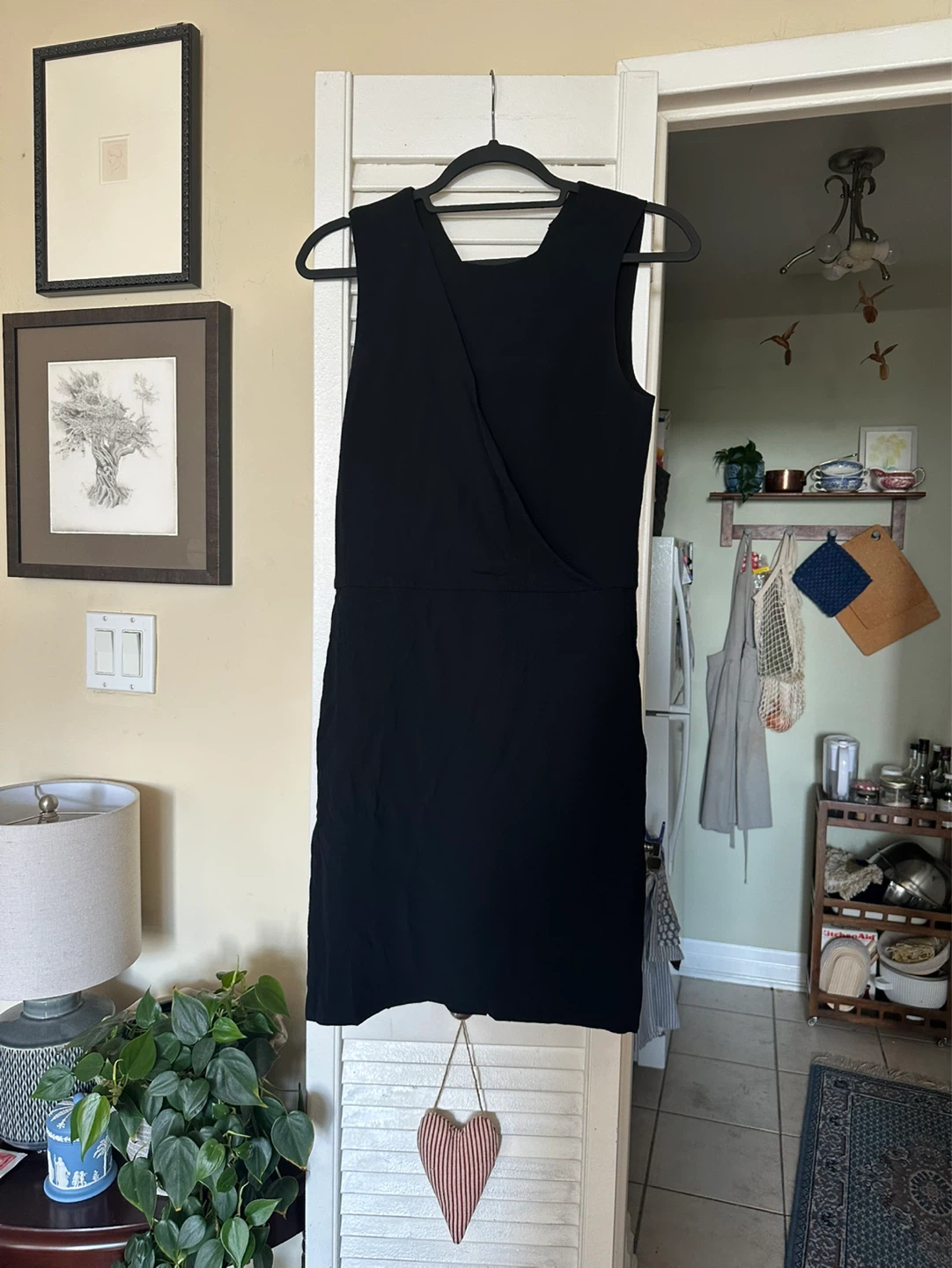 Black aritzia and theory dress size 4